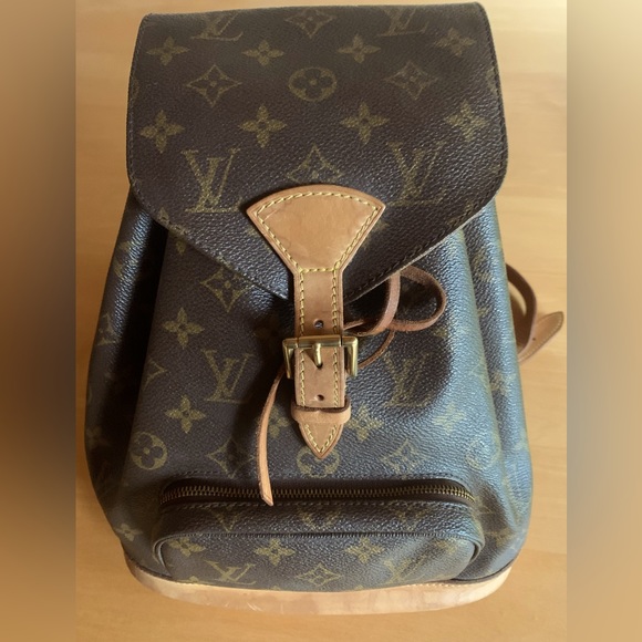 Louis Vuitton Monogram Montsouris MM Backpack - Picture 1 of 9